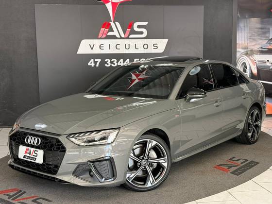 AUDI A4 2.0 TFSI MHEV S LINE S TRONIC